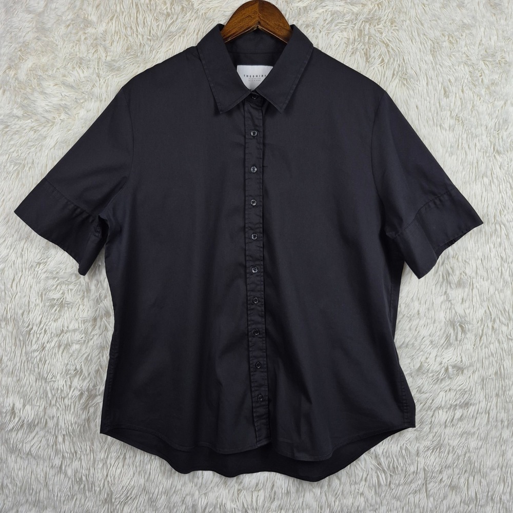 The Shirt Rochelle Behrens Womens 2XL Black No Gap Short Sleeve Button Down Top